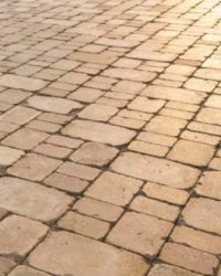 Изображение состаренной комбинированной тротуарной бетонной плитки Buszrem ROMA