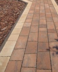 Изображение гладкой комбинированной тротуарной бетонной плитки Polbruk Granito